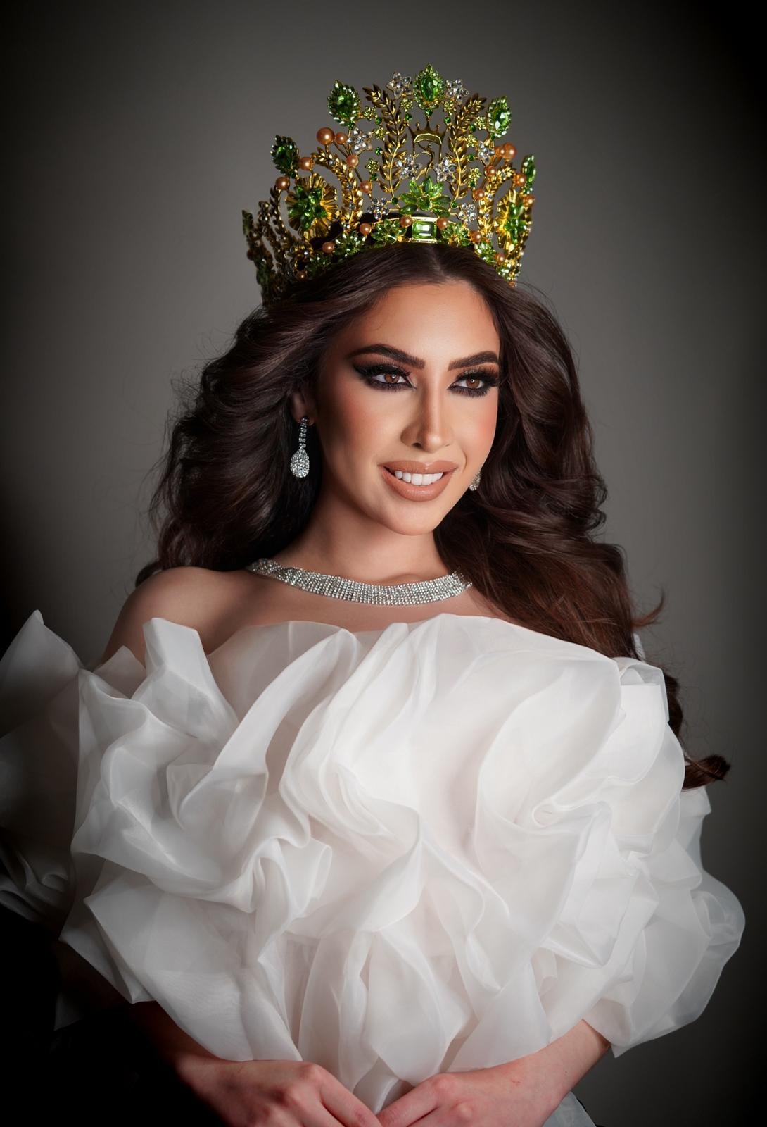 Miss Eco USA Cynthia Murillo
